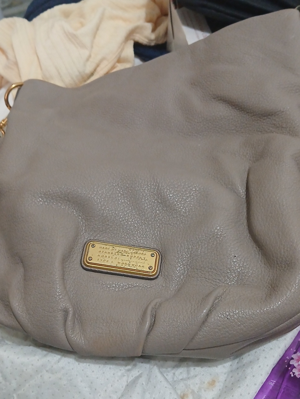 Marc by Marc Jacobs Taupe Leather Shoulder Bag with Gold Plaque